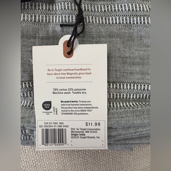 Hearth & hand with Magnolia - 2 sets of 4 gray/whitete linen napkins - Picture 4 of 4